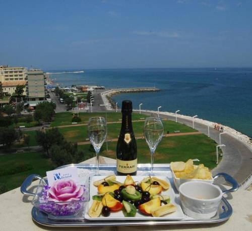 Hotel Bristol بيزارو المظهر الخارجي الصورة