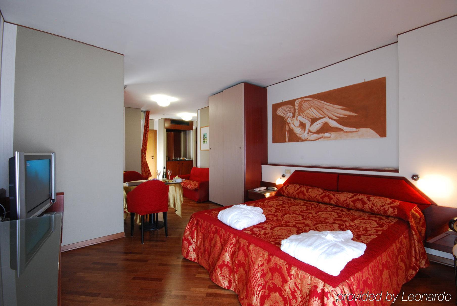 Hotel Bristol بيزارو المظهر الخارجي الصورة