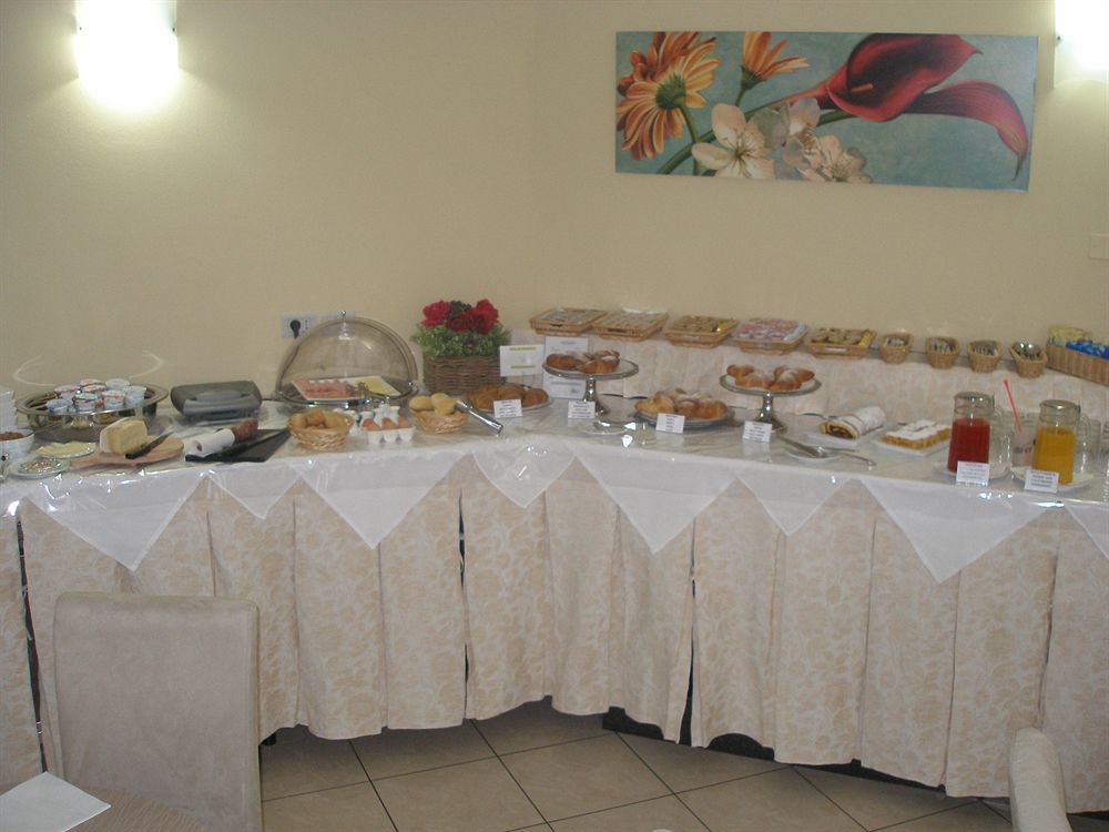 Hotel Bristol بيزارو المظهر الخارجي الصورة